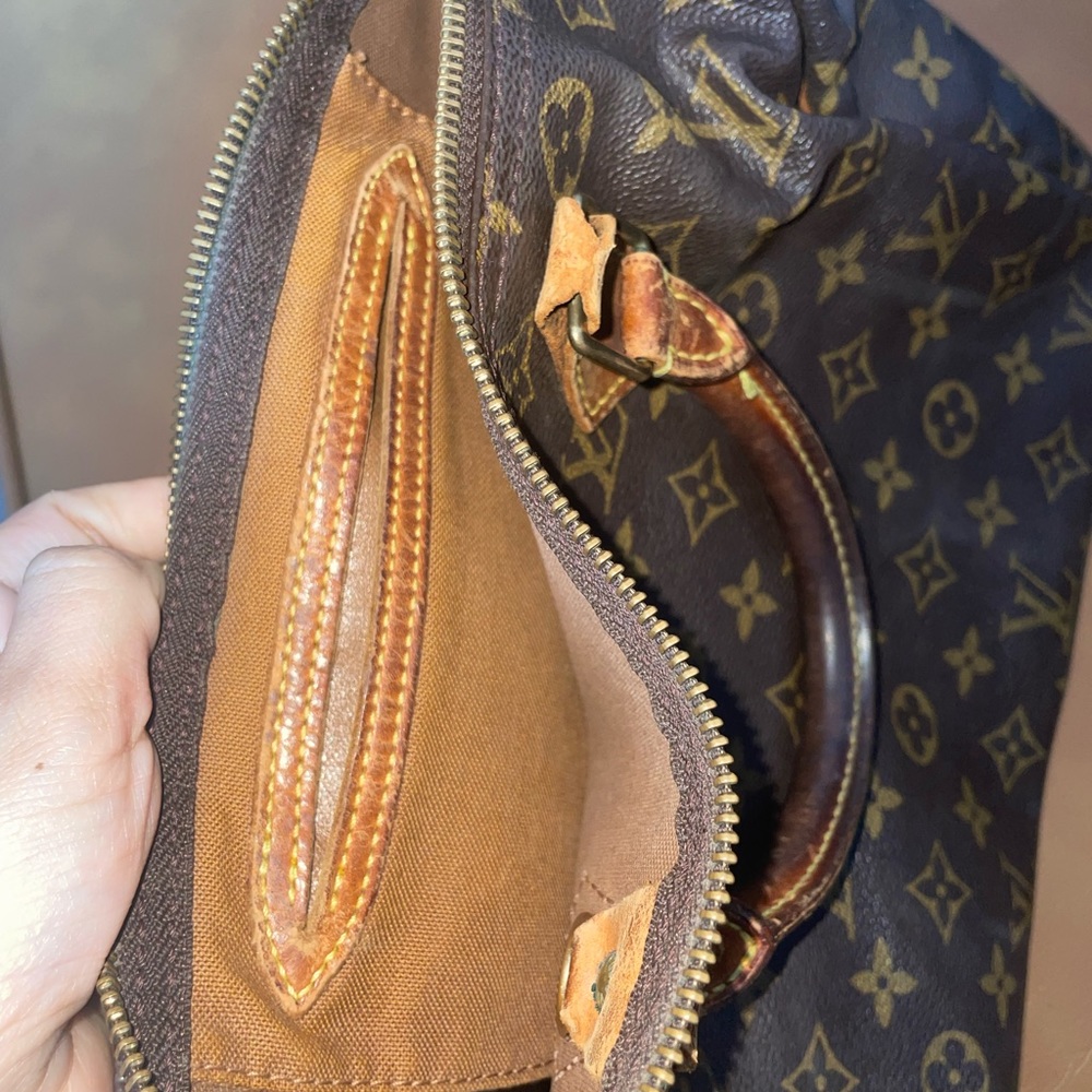 Authentic Louis Vuitton set - Picture 5 of 12
